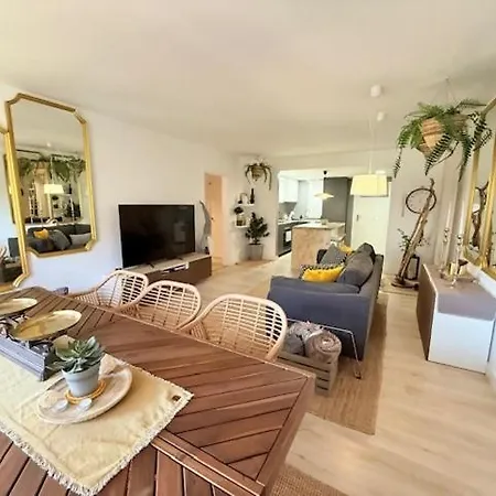 Apartment 011 Bajo Jardin *