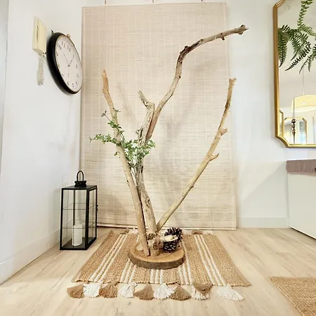 011 Bajo Jardin Apartment